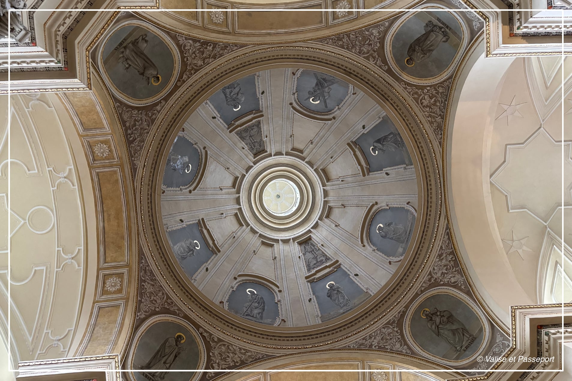POLOGNE-CRACOVIE-Eglise-Saint-Bernardin-de-Sienne Pologne